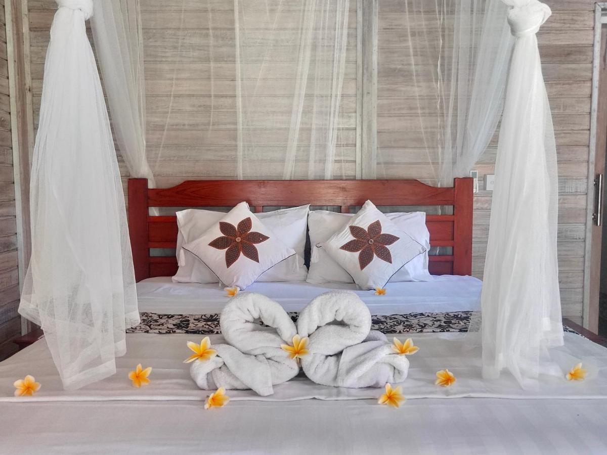 Hotel Vista Huts Lembongan Esterno foto