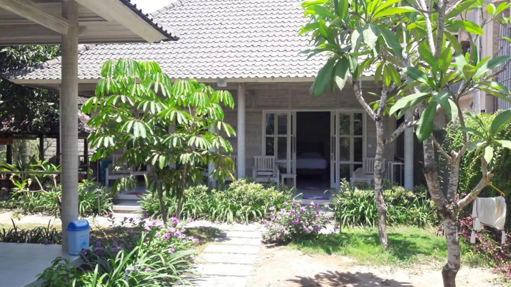 Hotel Vista Huts Lembongan Esterno foto