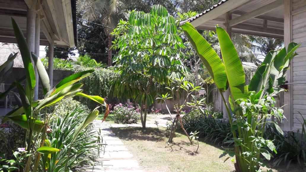Hotel Vista Huts Lembongan Esterno foto